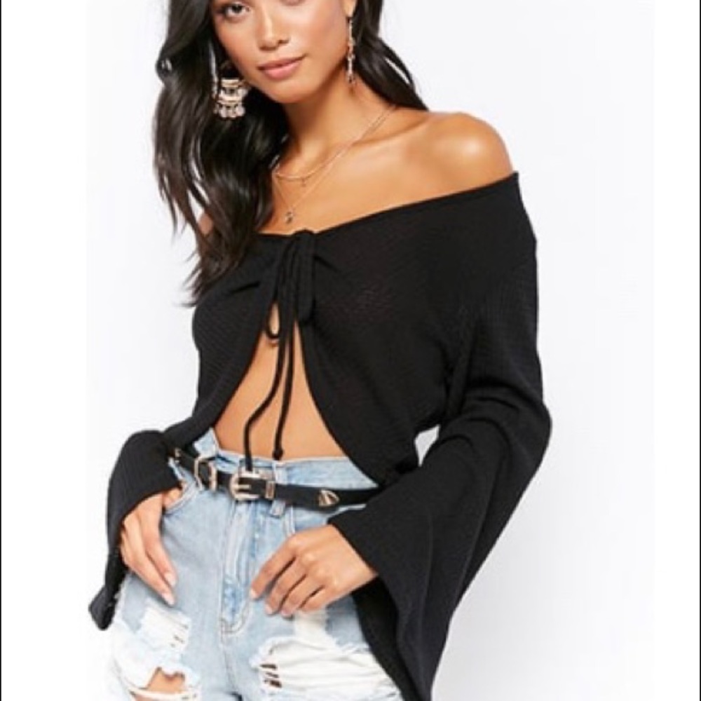 Forever 21 ruched bell sleeve crop top
